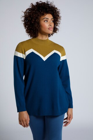 Ulla Popken Sweater in Blue: front