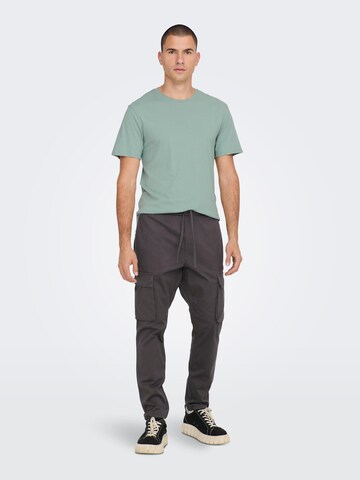 Coupe regular T-Shirt 'Matt' Only & Sons en vert