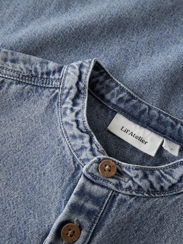 Lil'Atelier - Ajuste regular Camisa en azul