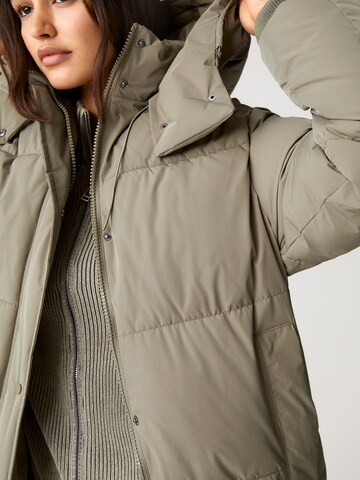 Pull&Bear Wintermantel in Groen