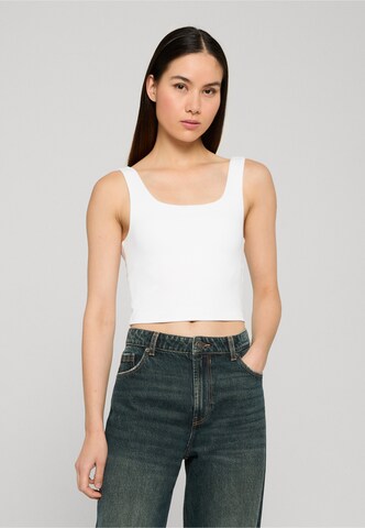 Top di Urban Classics in bianco: frontale