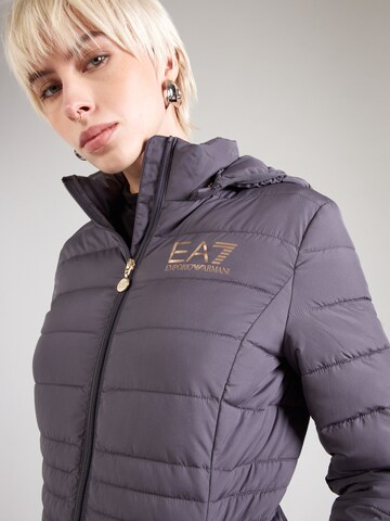 Geacă de primăvară-toamnă 'GIUBBOTTO' de la EA7 Emporio Armani pe gri