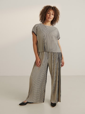 Guido Maria Kretschmer Curvy Regular Trousers 'Luise' in Beige