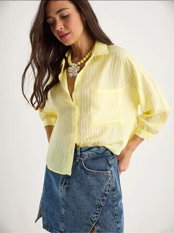 Bianco Lucci - Blusa em amarelo