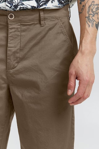 !Solid Regular Chino Pants 'Bishop' in Brown