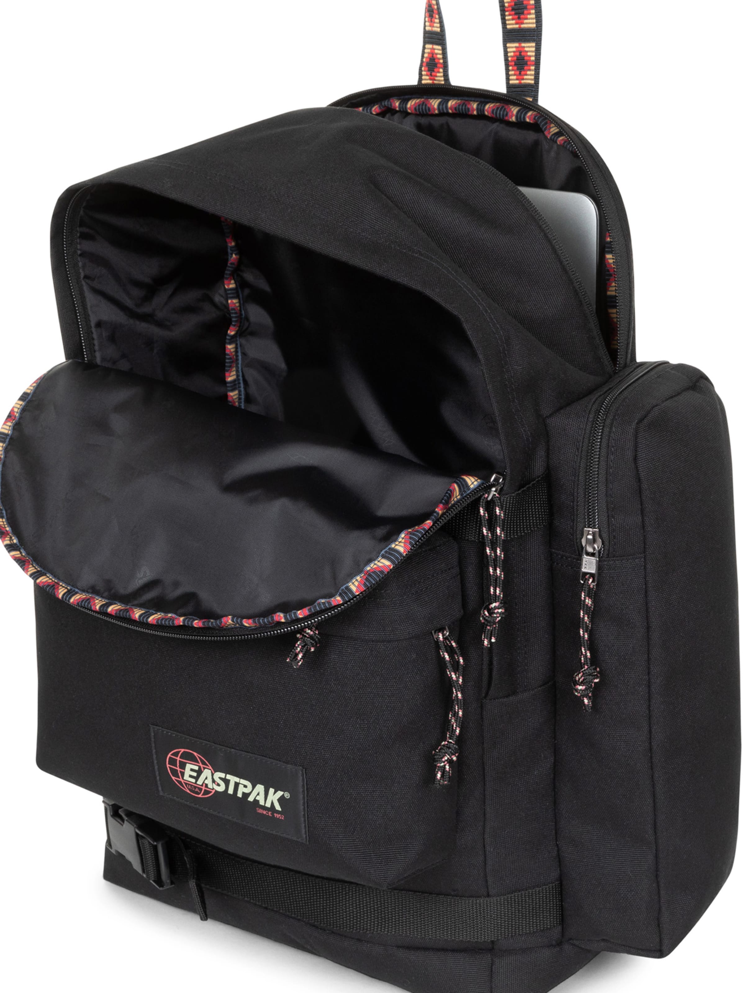 Zaino 'Killington Travel' di EASTPAK in nero