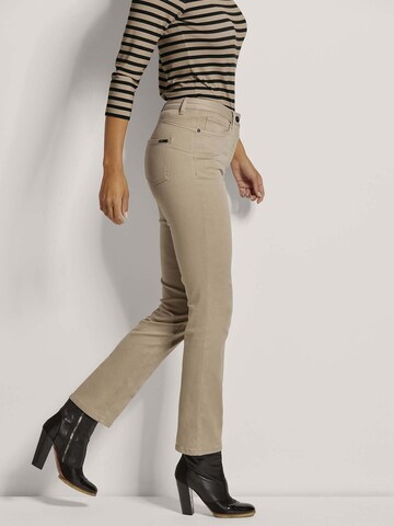 MADELEINE Tapered Jeans in Beige