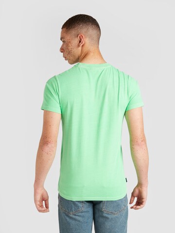 Superdry T-shirt 'Essential' i grön