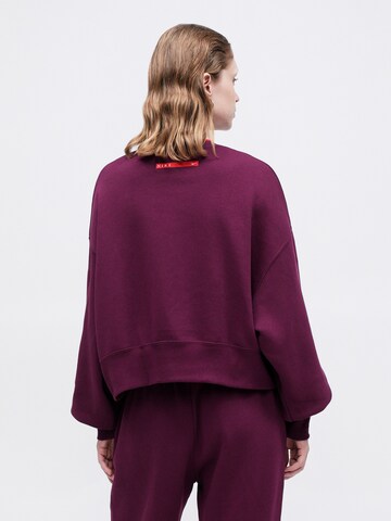 Nike Sportswear - Sweatshirt 'PHNX FLC' em vermelho