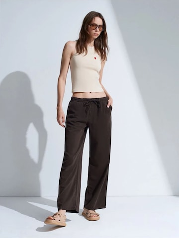 Dilvin Blouse in Beige: front