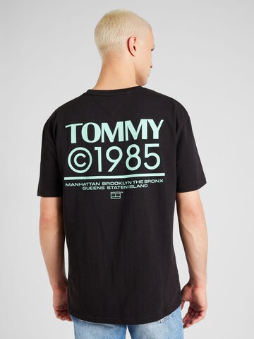 Tommy Jeans Shirt '1985 Collection' in Zwart: voorkant