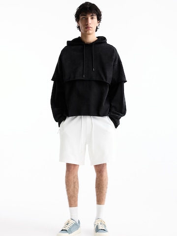 Pull&Bear Loosefit Shorts in Weiß