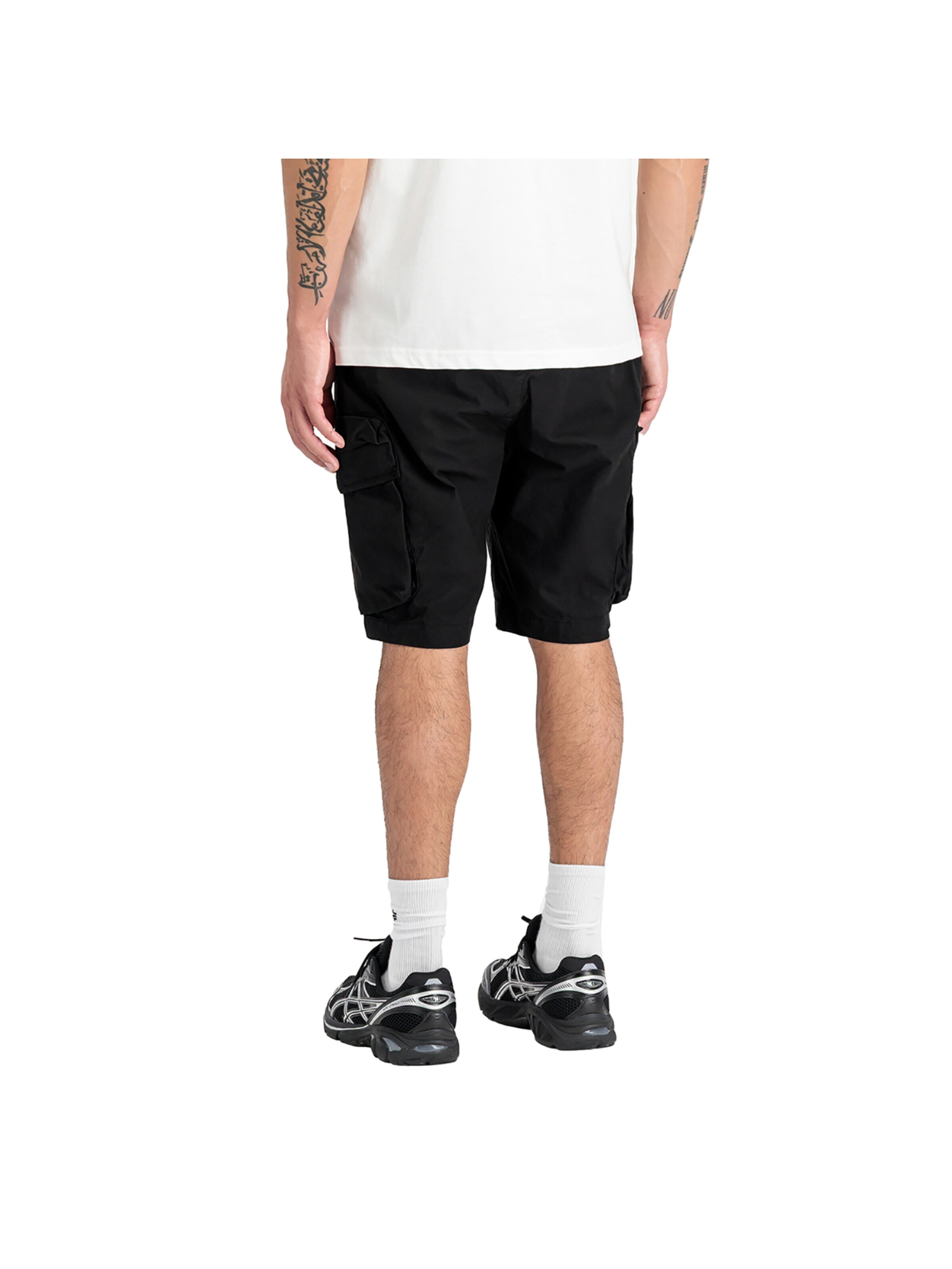 ALPHA INDUSTRIES Regular Hose 'Division'‌‌‌‌‌‌‌‌‌‌ in Schwarz