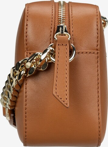 TOMMY HILFIGER Crossbody Bag in Brown