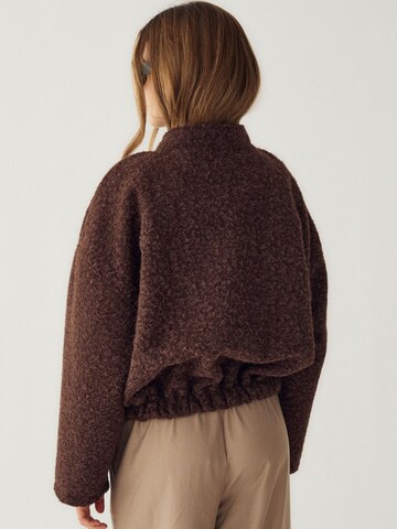 Noella Välikausitakki ' N-Marnie Jacket ' värissä ruskea