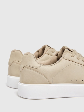 Pull&Bear Sneaker in Beige