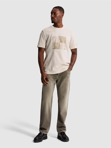 CAST IRON - Camiseta 'T-shirt with mixed-technique chest graphic' en beige