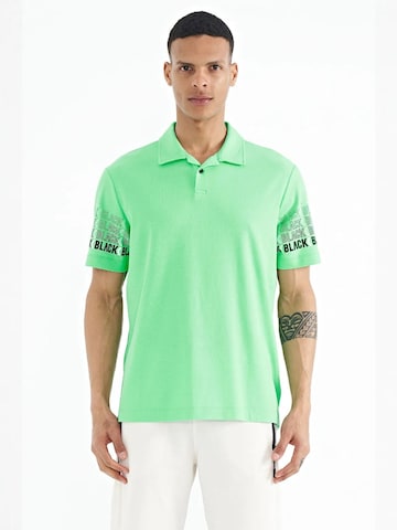 Tommy Life Shirt in Green: front