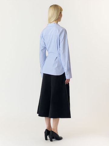 Chemisier 'YASAremia' YAS en bleu