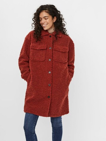 Manteau mi-saison 'Kyliefilucca' VERO MODA en rouge : devant