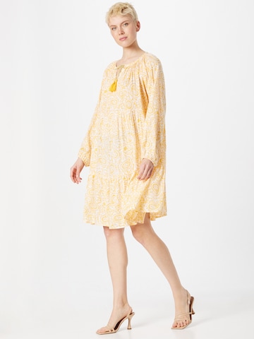Zwillingsherz Φόρεμα 'Luna' σε κίτρινο: μπροστά