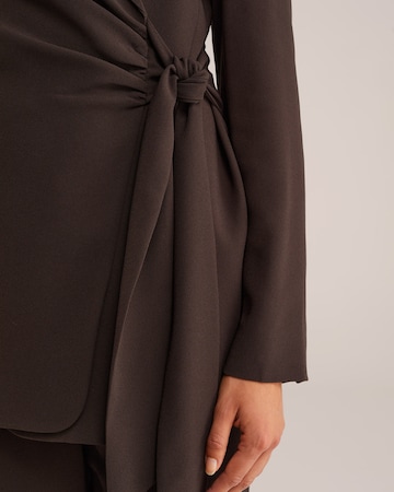 WE Fashion Blazer in Brown