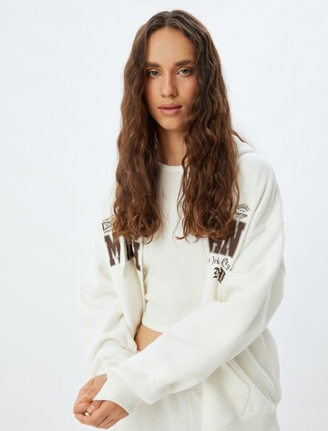 Koton Sweatshirt in White