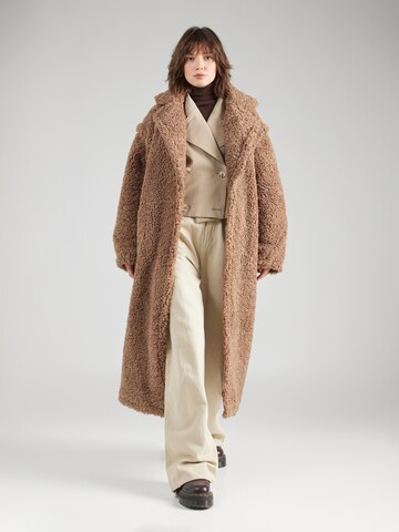 TOPSHOP Between-Seasons Coat in Brown: front