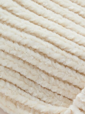 Next Muts in Beige