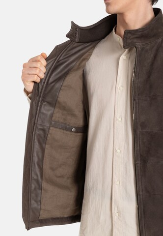 Werner Christ Vest 'Austin' in Brown