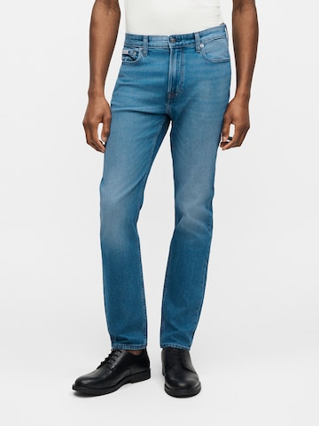 Calvin Klein Jeans Slimfit Farkut 'Richard' värissä sininen: etupuoli