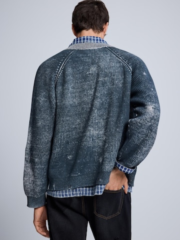 Desigual - Casaco de malha em cinzento