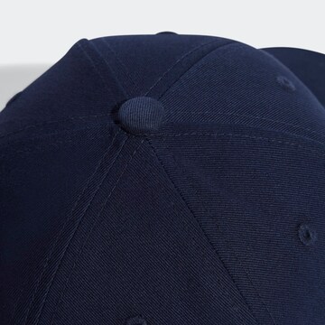 ADIDAS ORIGINALS - Gorra 'Trefoil' en azul