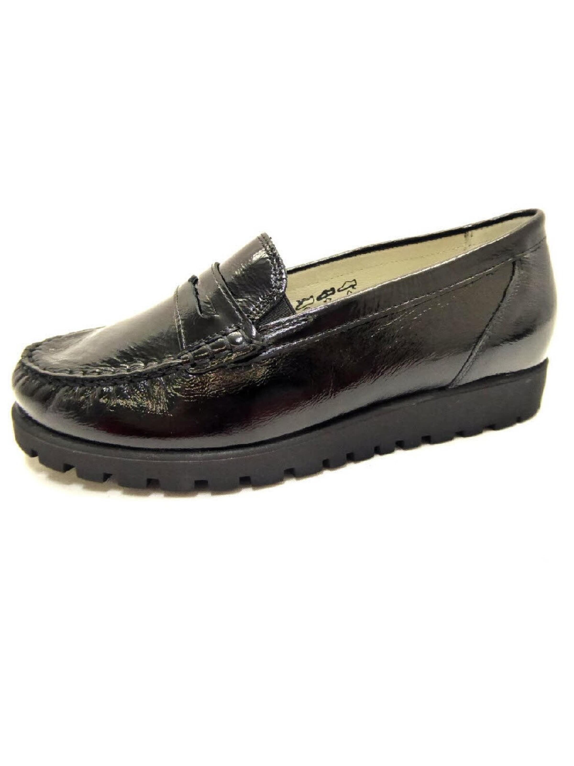 WALDLÄUFER Mocassins 'Slipper Damen 549002-143001 Lackleder in schwarz' in Zwart: voorkant