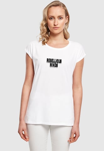 Merchcode Shirt 'Rebellious Minds' in Wit: voorkant