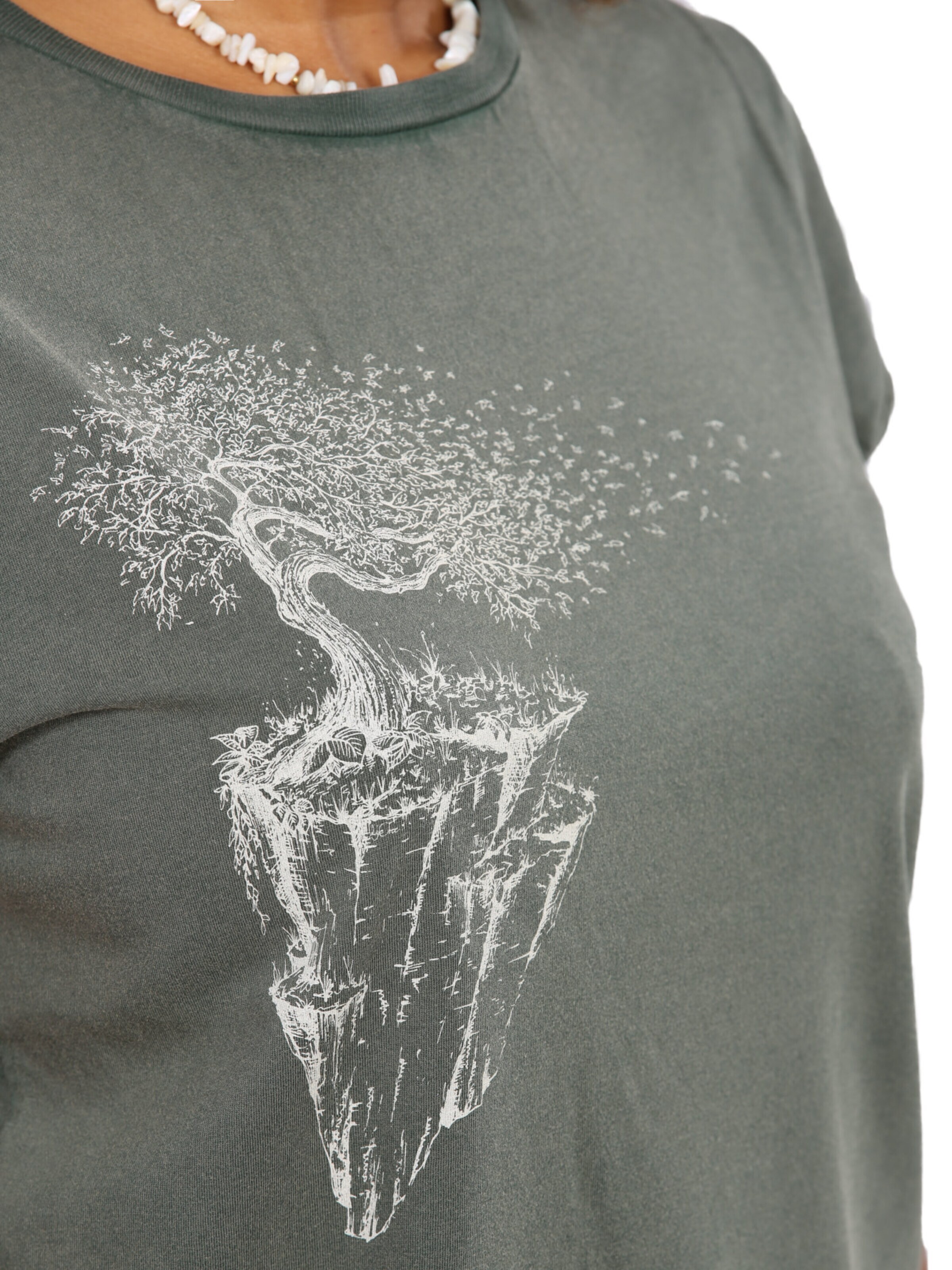 Life-Tree Shirt 'Fairwear  Maple Island'‌‌‌‌‌‌‌‌ in Grün