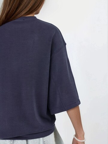 Busem Oversized tričko – modrá