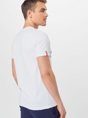 Superdry Zwężany krój Koszulka w kolorze biały