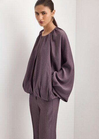 MANGO Regular Hose in Lila