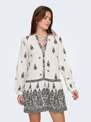 ONLY Dress 'ONLALMA' in White: front