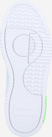 Baskets basses ADIDAS ORIGINALS en blanc