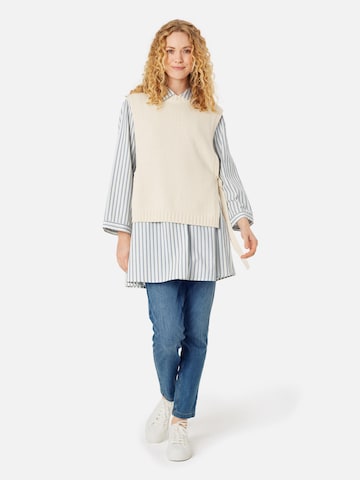 Masai Pullover 'MaFumiko' i hvid