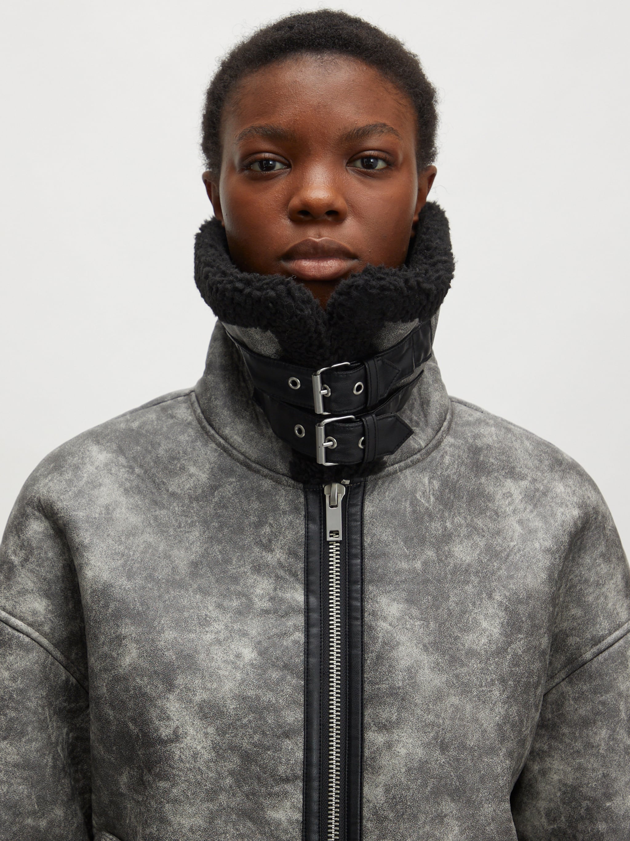 EDITED Produits Veste d’hiver 'Ivana' gris