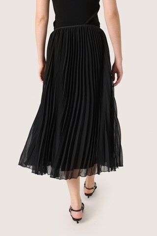 SOAKED IN LUXURY Rock 'Evelina' in Schwarz
