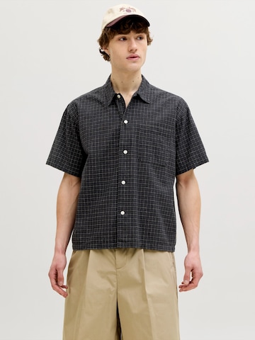 JACK & JONES Comfort fit Button Up Shirt in Black: front