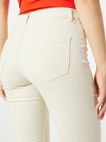 VERO MODA Flared Broek 'PEACHY' in Wit