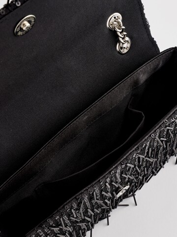 Next Schultertasche in Schwarz