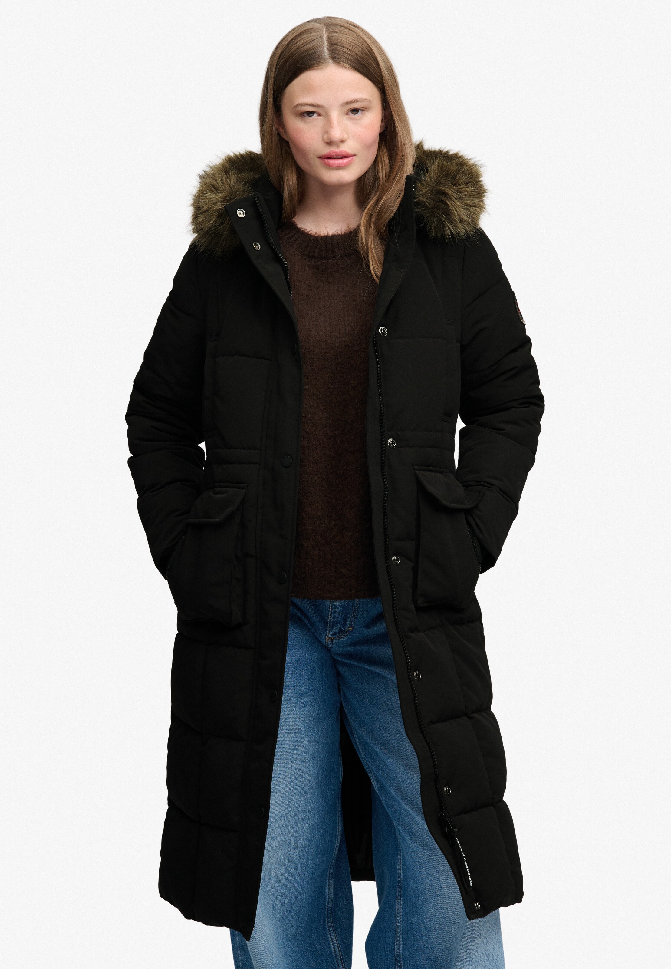 Manteau d’hiver 'Everest' Superdry & Co en noir : devant