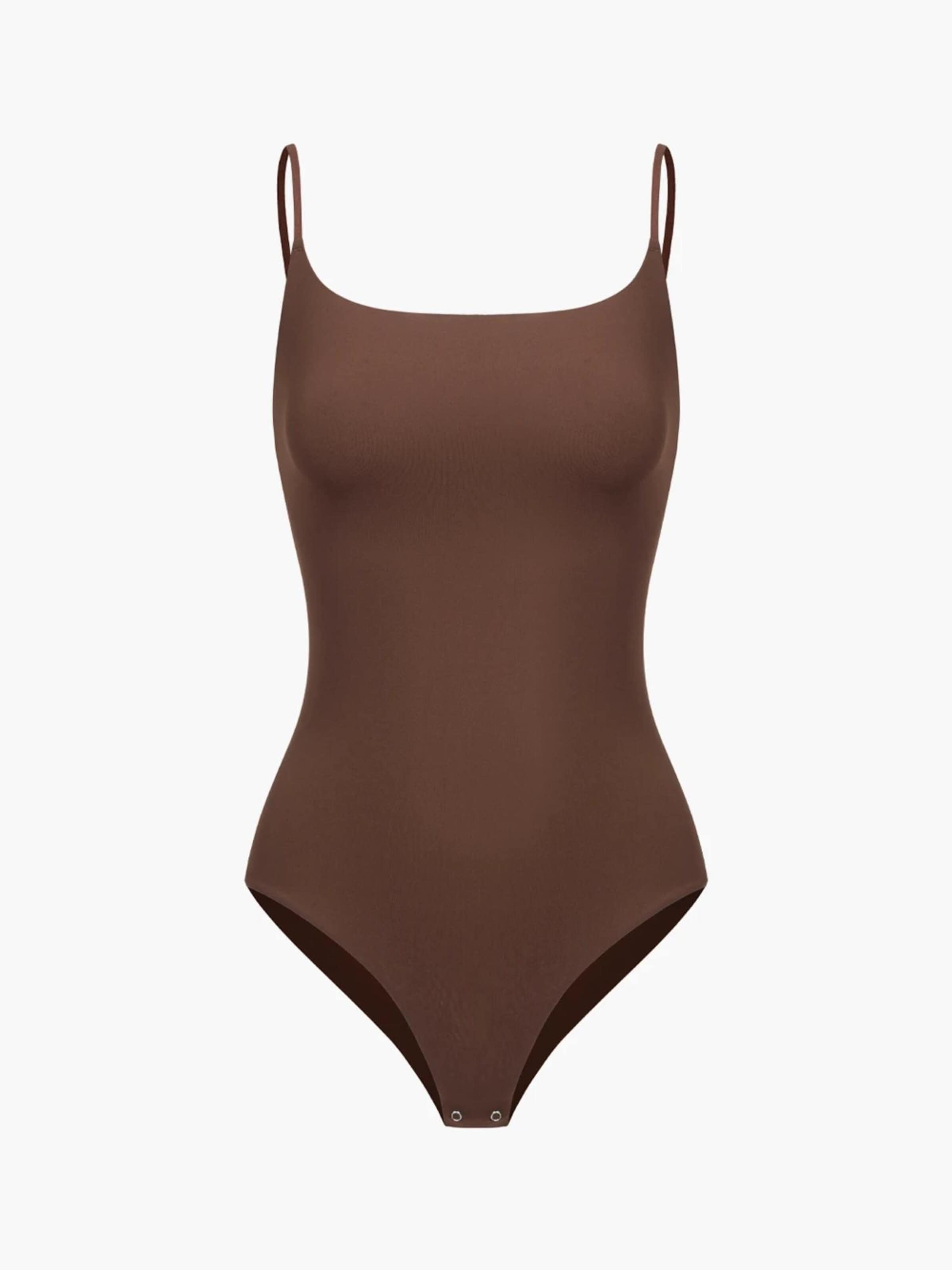 cfab (formerly creamy fabrics) Shapingbody 'Cami Bodysuit mit String' in Bruin: voorkant