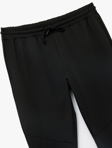 Koton Tapered Pants in Black